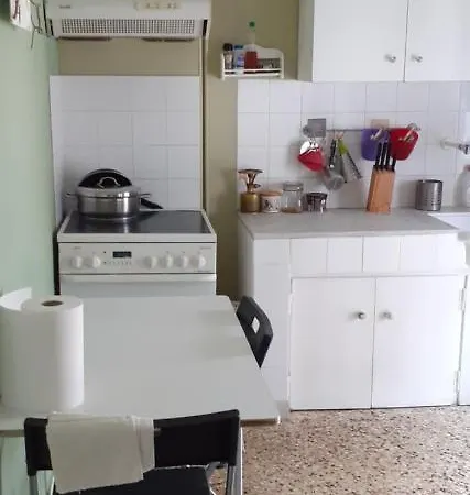 Cozy Penthouse Next To Metro Station Daire Selanik
