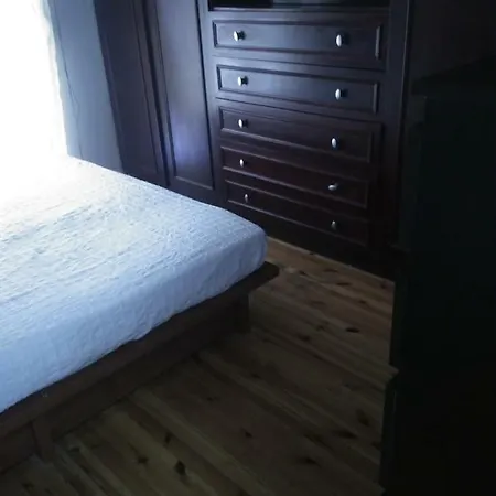 Cozy Penthouse Next To Metro Station