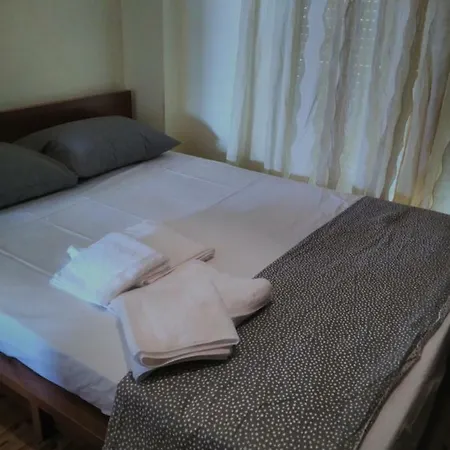 Cozy Penthouse Next To Metro Station * Thessaloniki